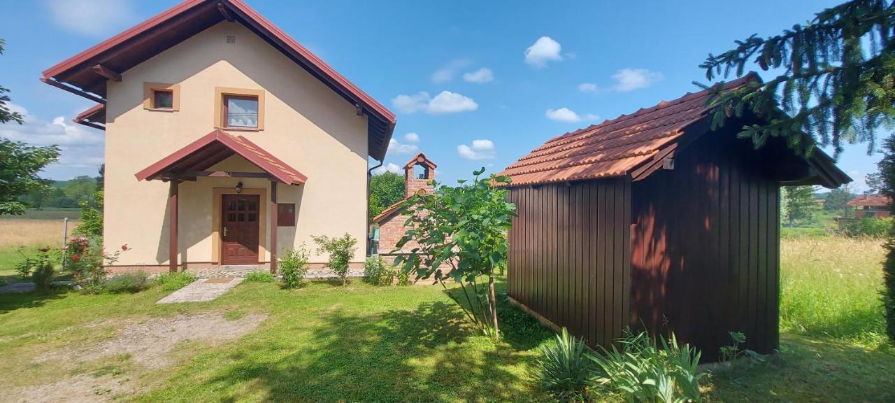 Holiday House And Apartments Vale ดูกาเรซา ภายนอก รูปภาพ